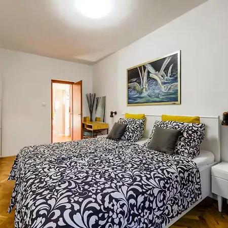 Sun & Sea Apartment *