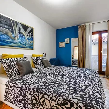Sun & Sea Apartment *