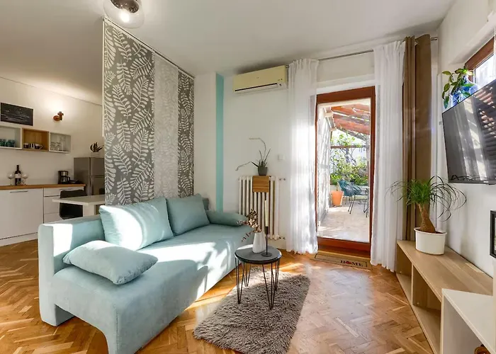 Sun & Sea Apartment *